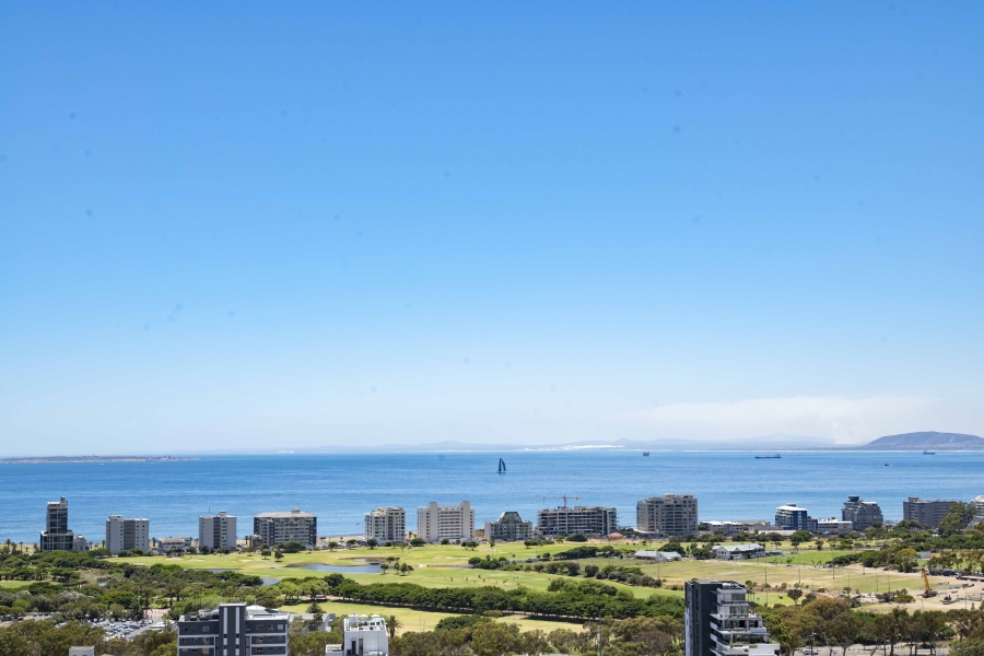 To Let 3 Bedroom Property for Rent in Green Point Western Cape